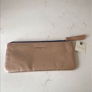 ‘All Things Rosy’ cosmetic/pencil/travel case *NEW